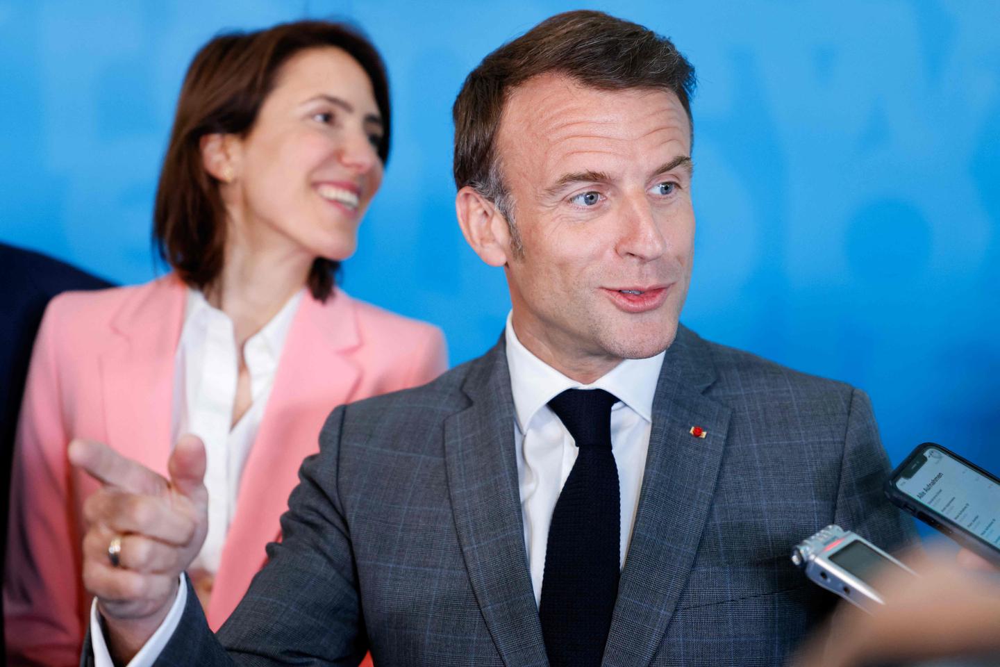 Elections européennes : Emmanuel Macron dénonce « l???hypocrisie » du Rassemblement national