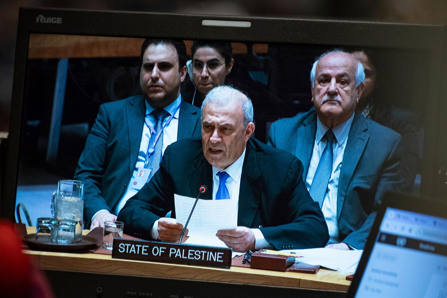 Les Palestiniens échouent à devenir membre à part entière de l???ONU après un véto des...