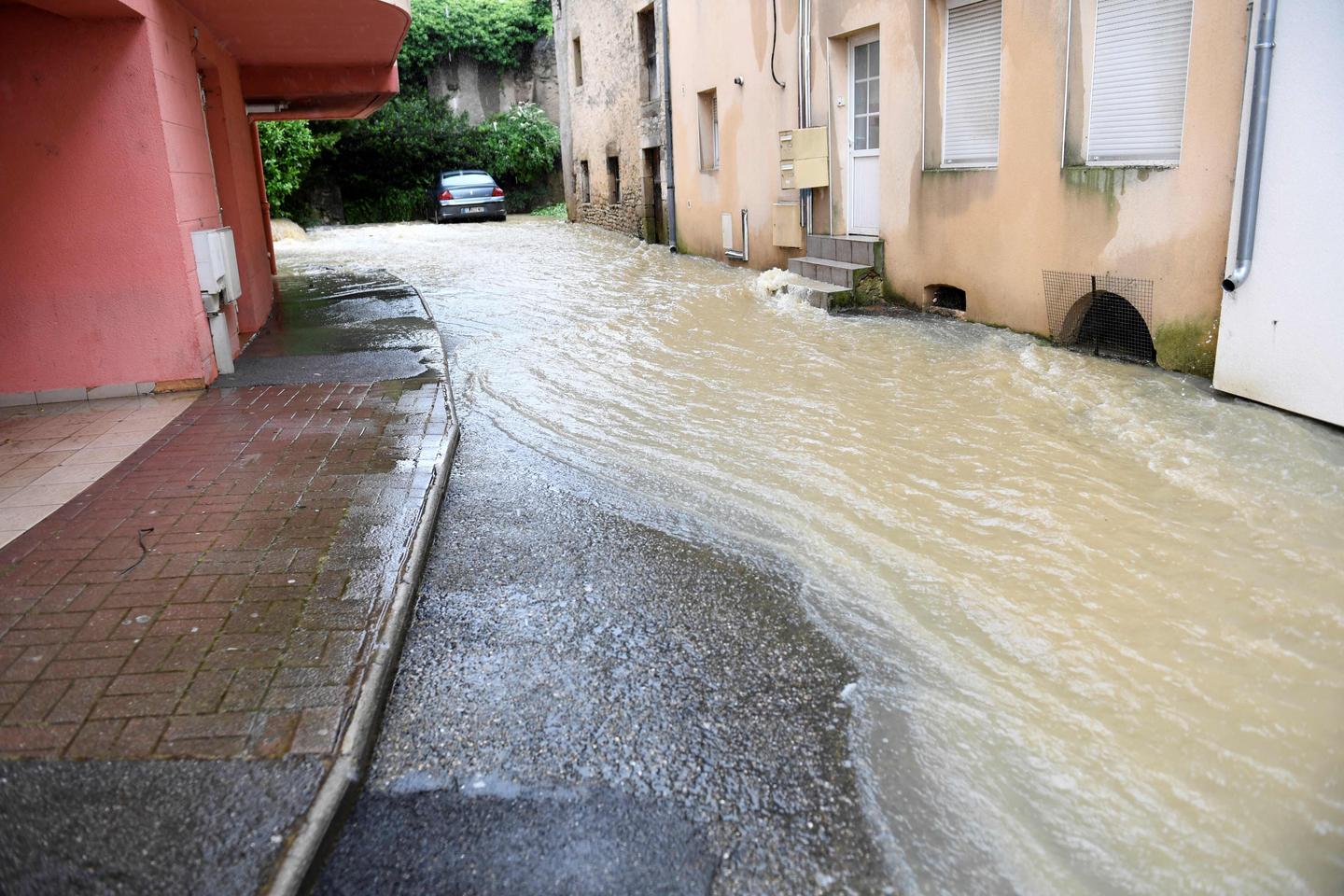 Intempéries : record annuel de pluie en 2024 pour Paris, Le Mans, Saint-Nazaire et plusieurs...
