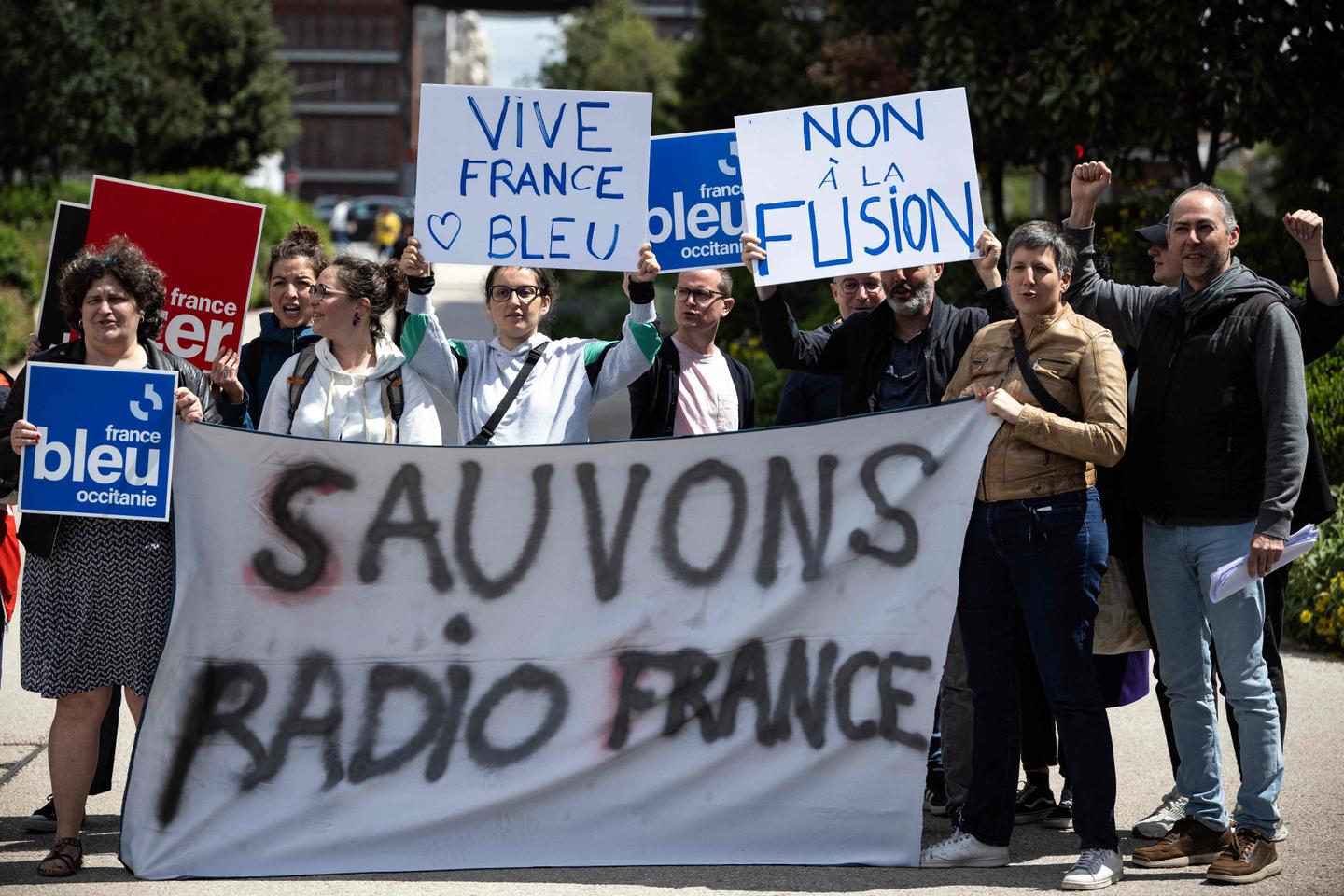 Audiovisuel public : l???examen du projet de réforme contesté est repoussé