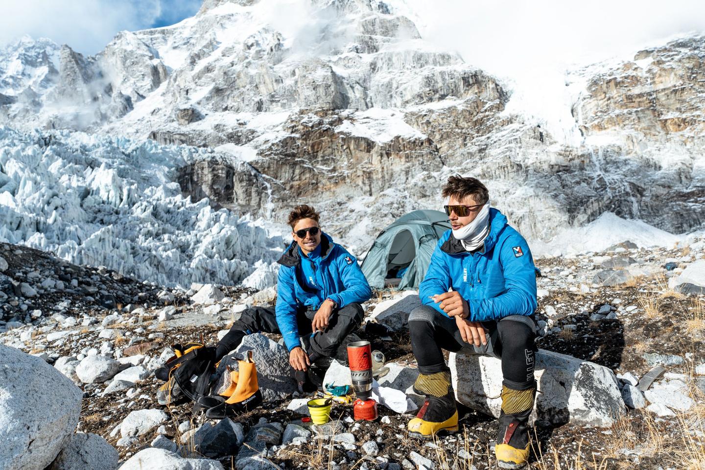 Les alpinistes Charles Dubouloz et Symon Welfringer ouvrent une nouvelle voie en Himalaya