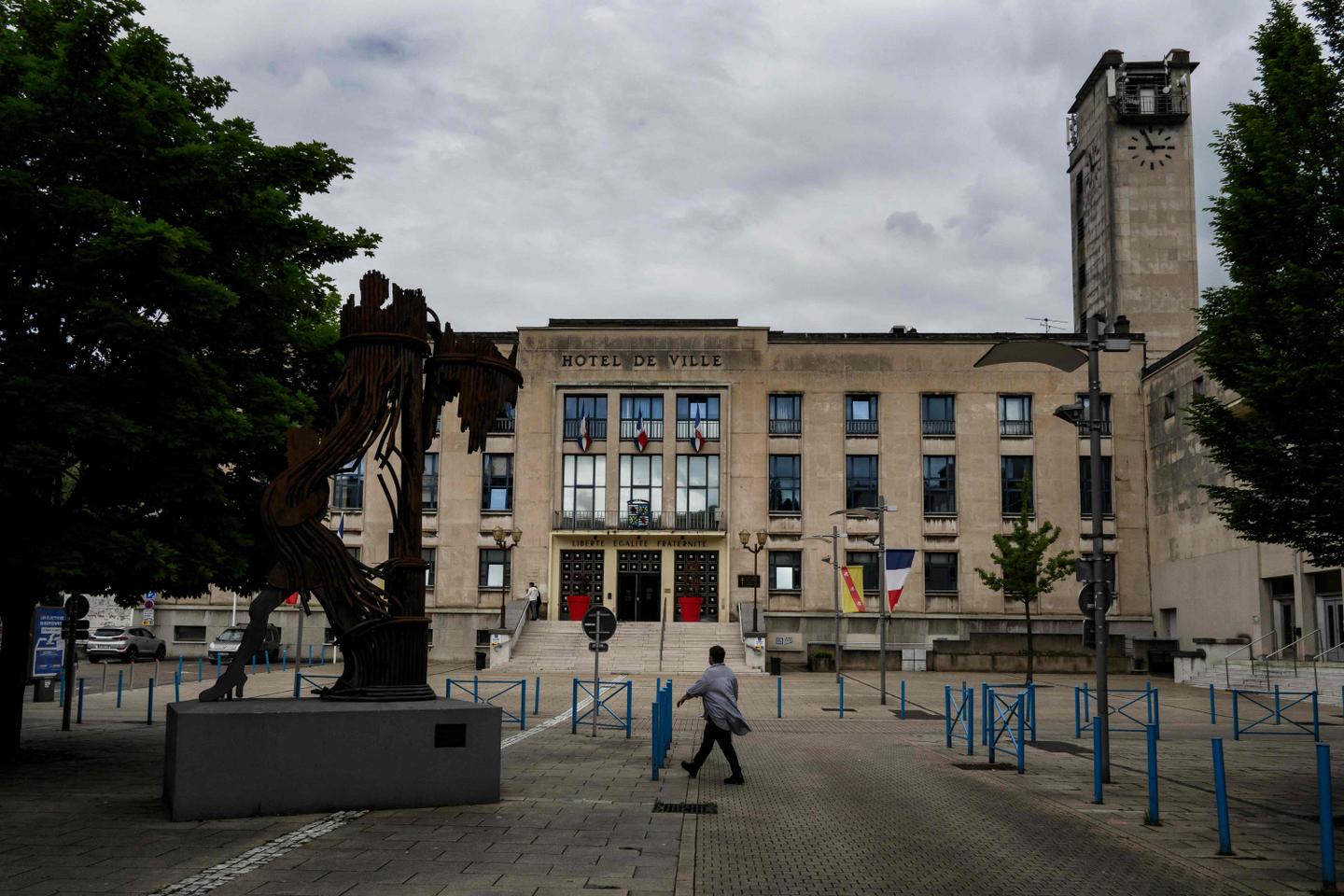Décentralisation : le coût du « mille-feuille administratif » évalué à 7,5 milliards...