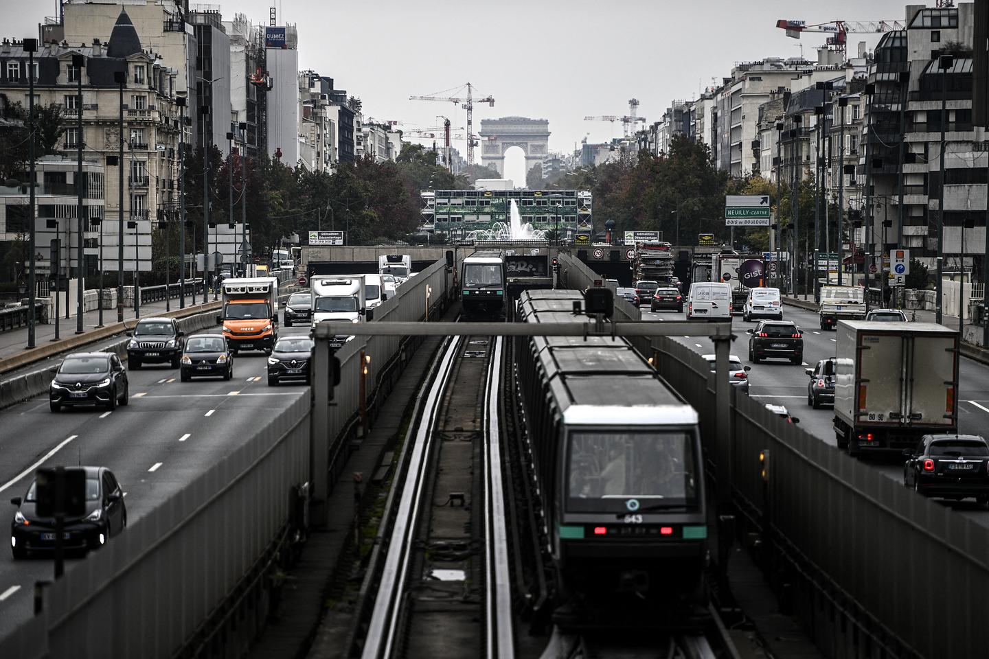 Près de 9,7 millions d???habitants d???Ile-de-France sont exposés à une pollution sonore et...
