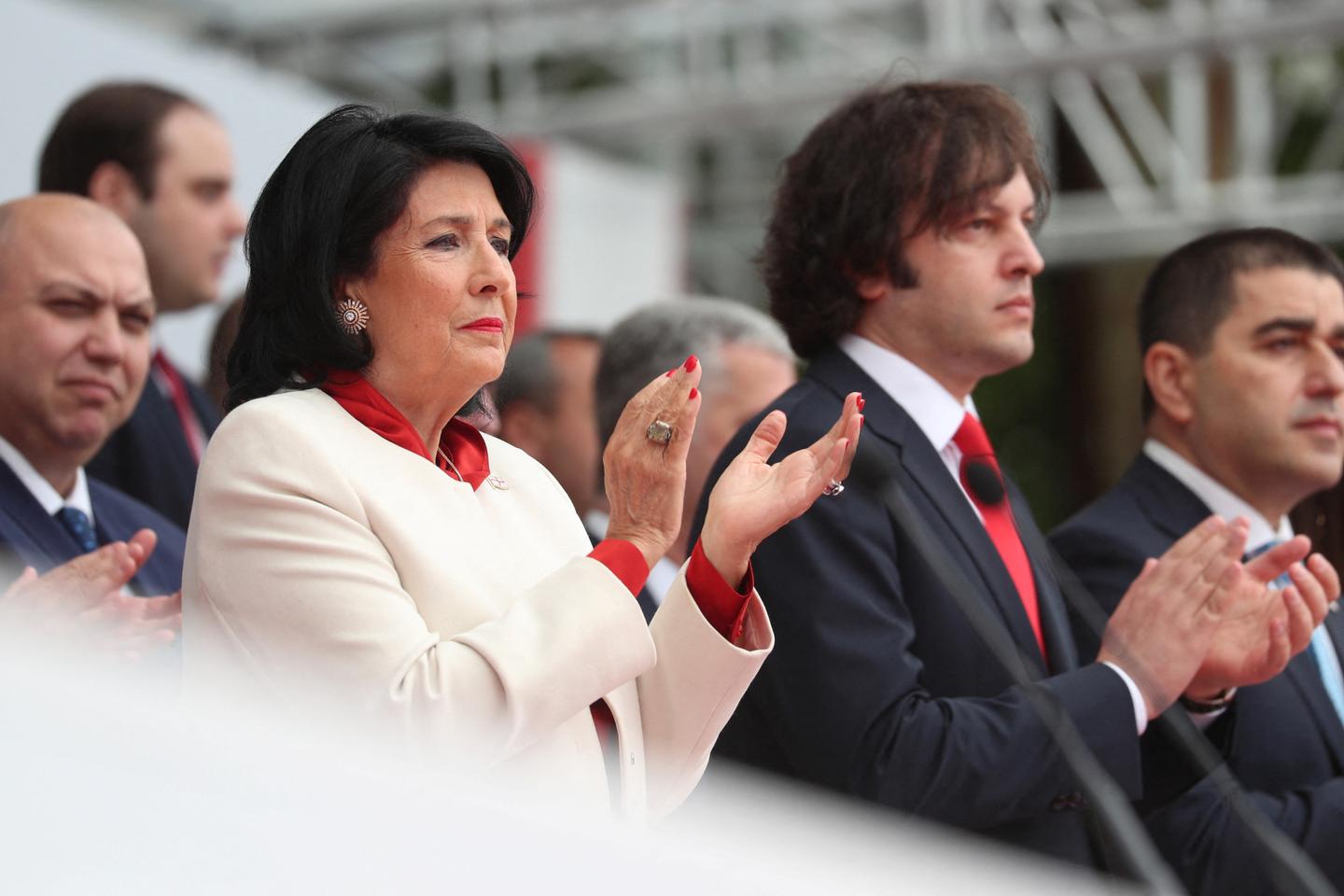En Géorgie, la présidente Salomé Zourabichvili, ultime recours des opposants à la « loi...