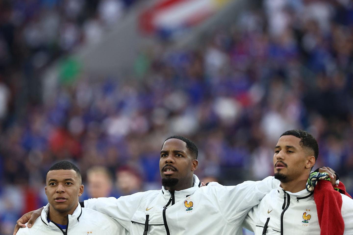 « Qu???incarnerait l???équipe de France de football dans la France du Rassemblement...