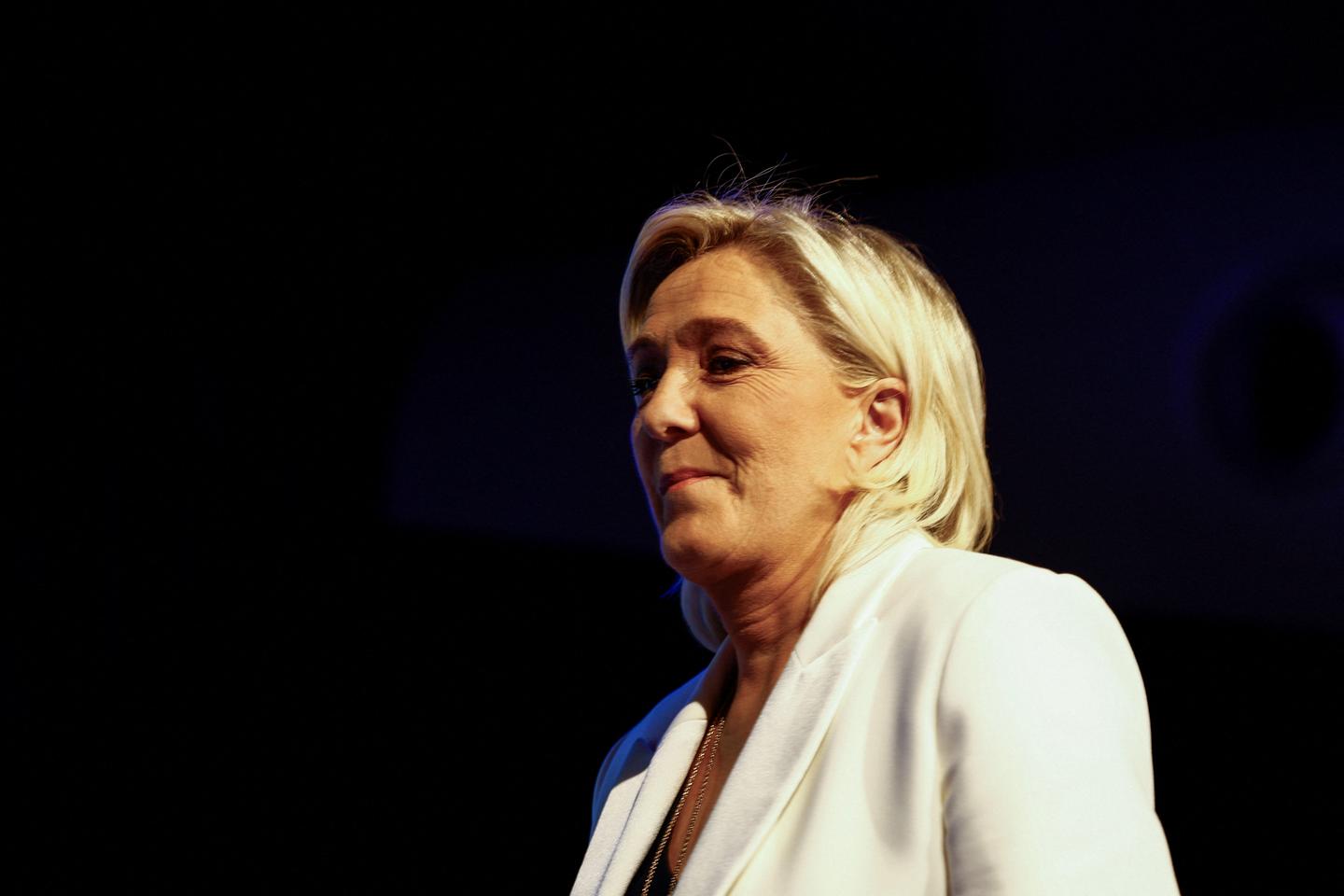 Marine Le Pen considère que les propos de sympathisants RN dans « Envoyé spécial » ne sont...