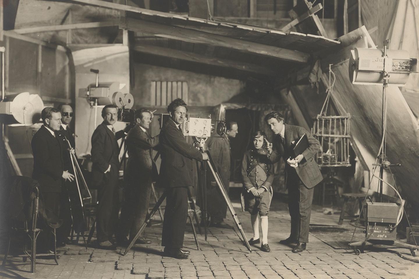 Le cinéaste Abel Gance, des fulgurances artistiques aux compromissions politiques