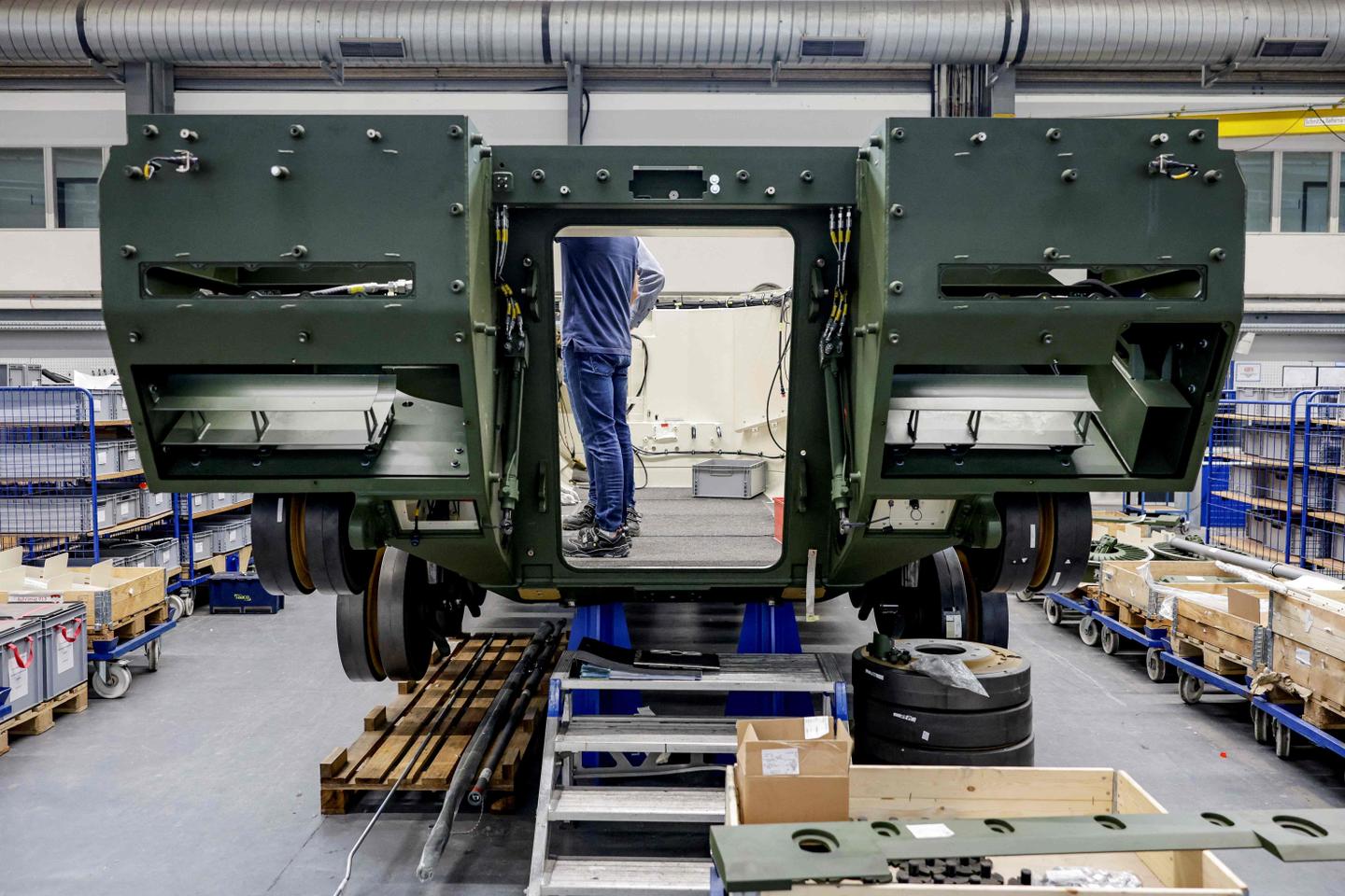 Rheinmetall, gagnant de l???effort de réarmement allemand, au risque de se faire des ennemis en...