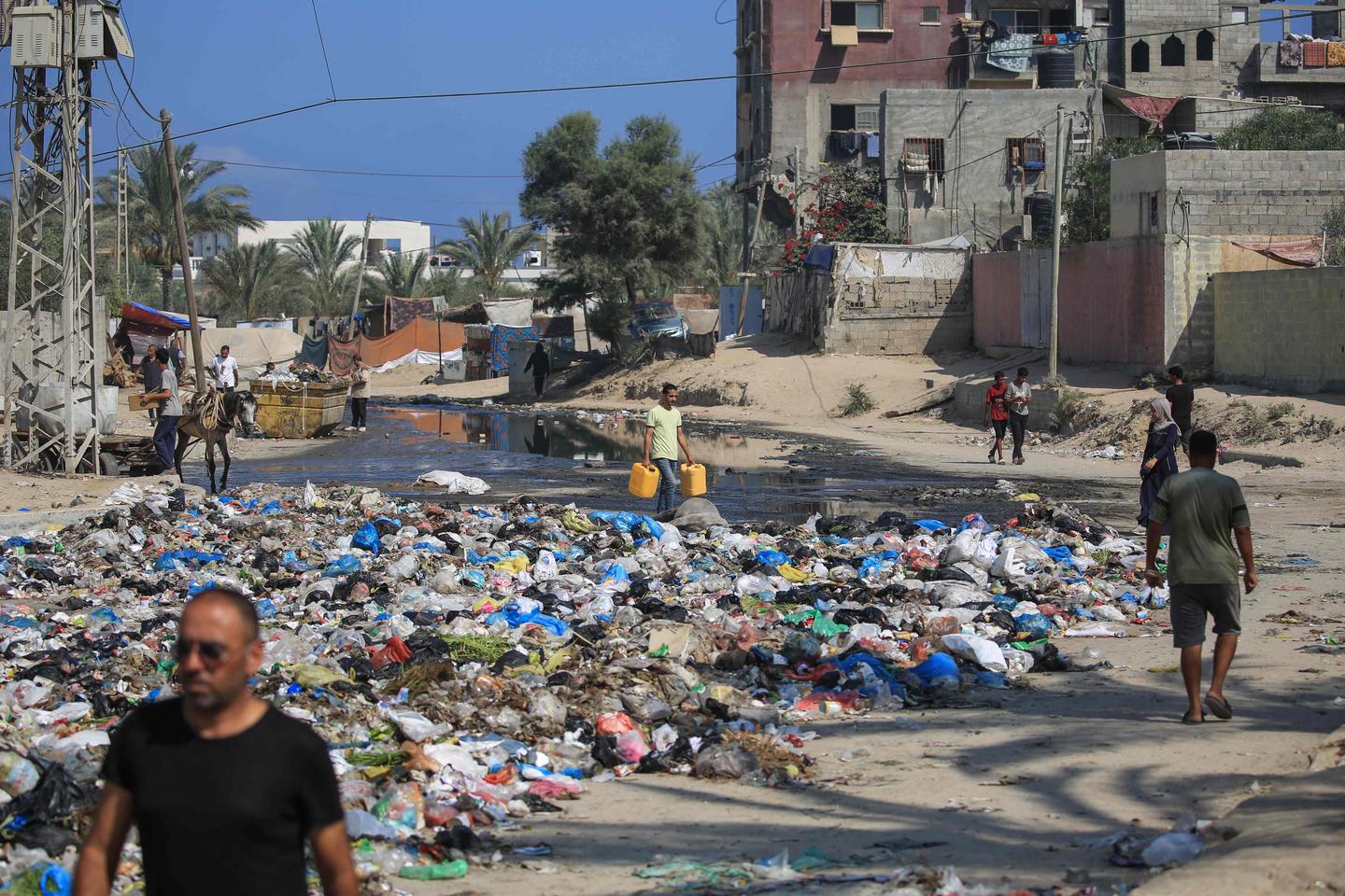 Israël-Hamas, jour 290 : l???OMS alerte sur les risques d???épidémies dans la bande de Gaza