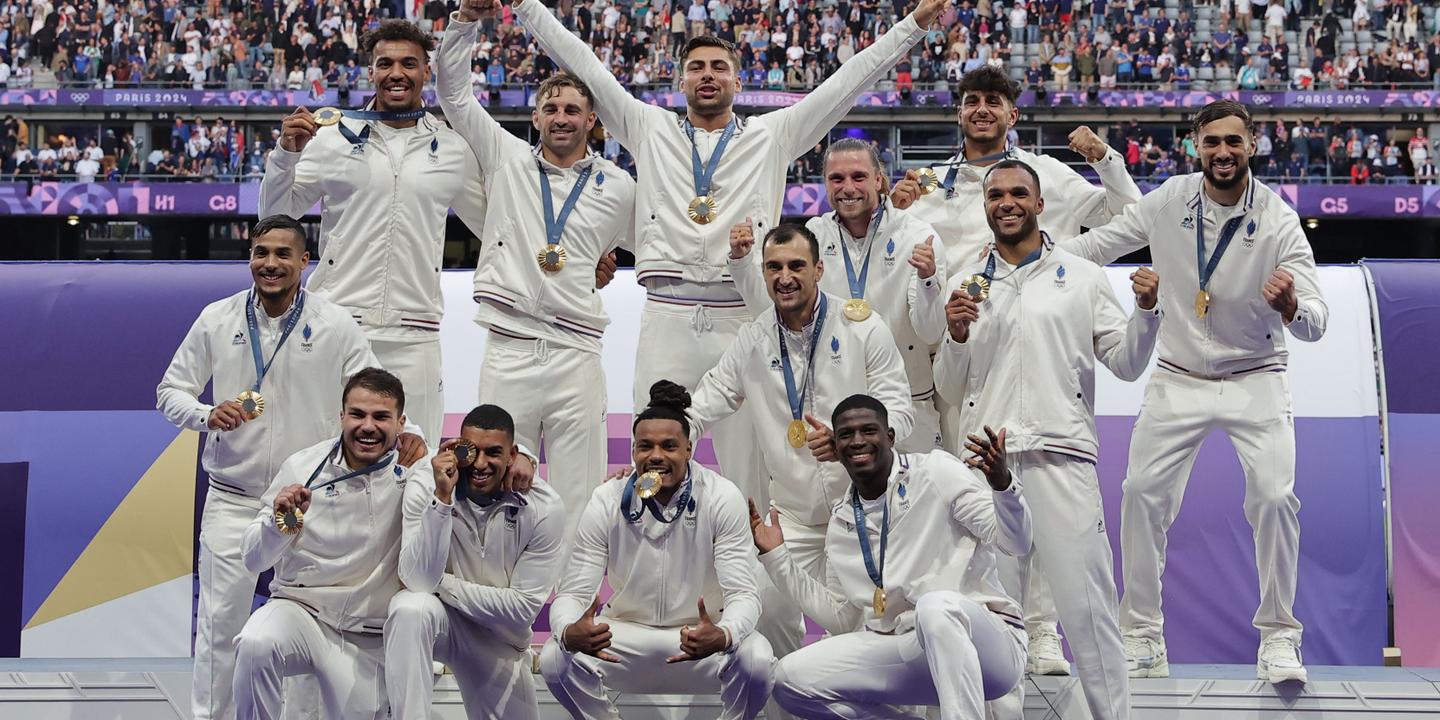 JO 2024, revivez les premiers succès français : l???or pour Antoine Dupont et des Bleus du...