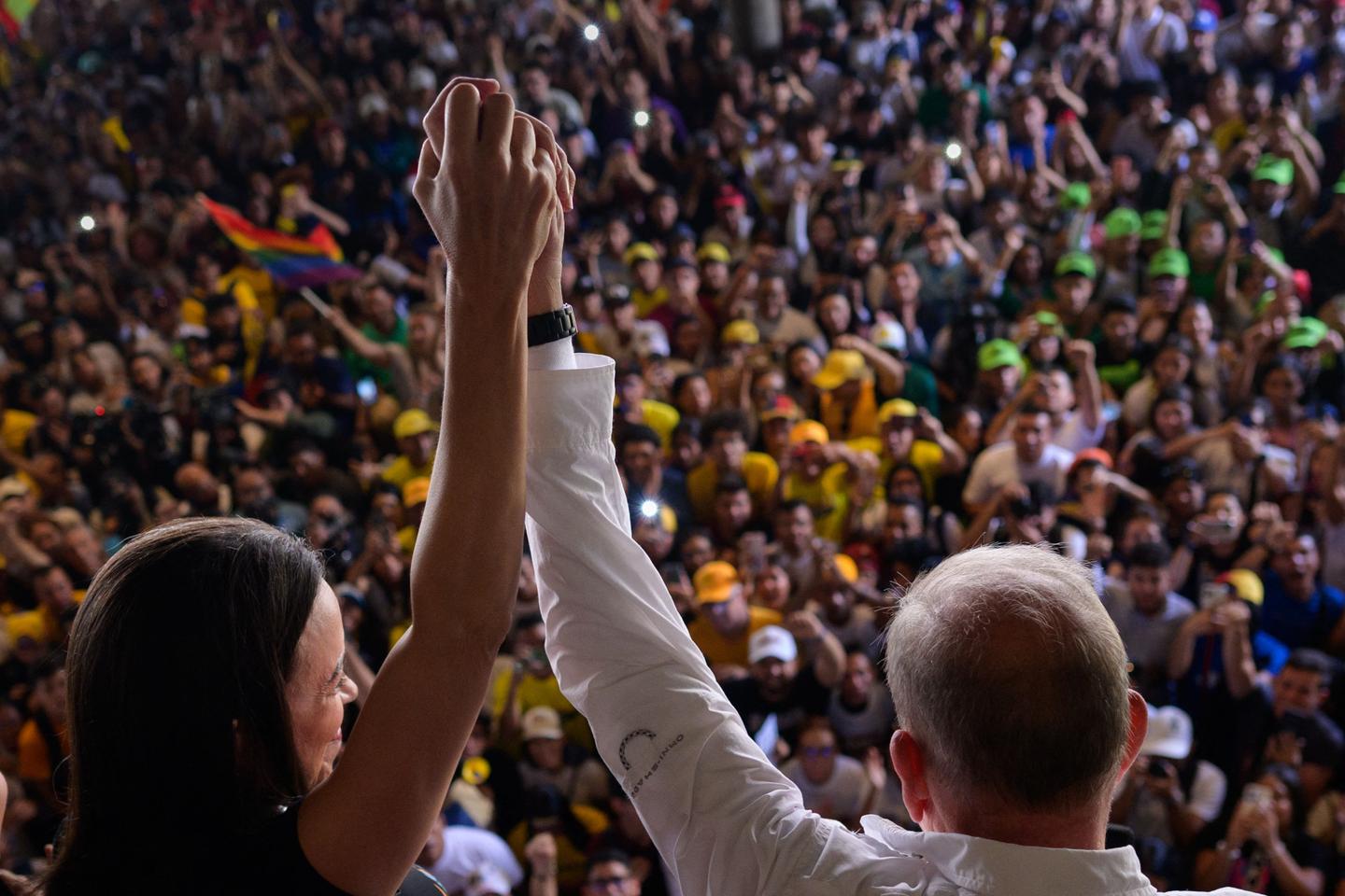Prix Sakharov : deux opposants vénézuéliens à Nicolas Maduro distingués par le Parlement...