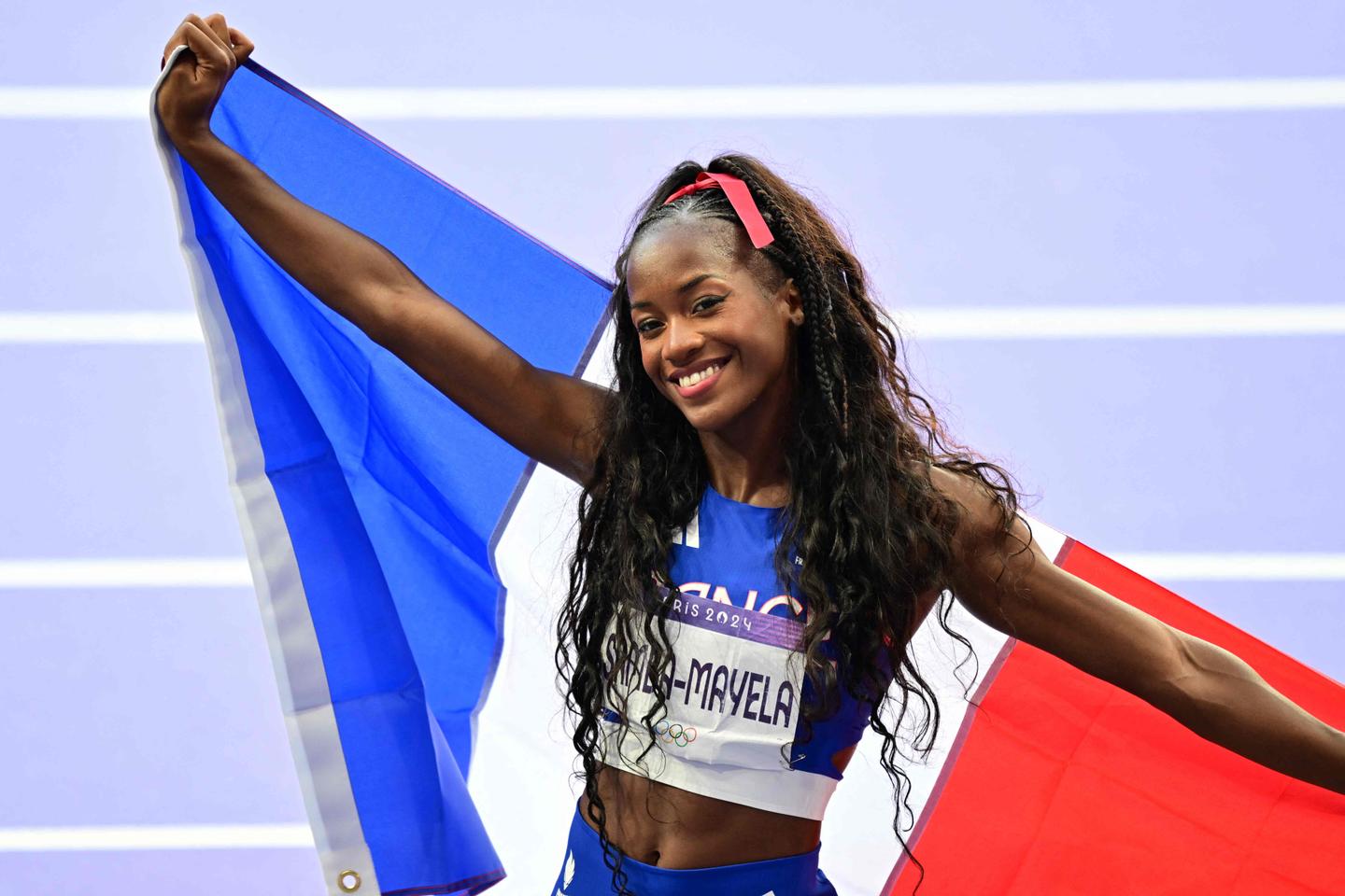 JO 2024 : Cyréna Samba-Mayela remporte l???argent sur 100 m haies et soulage l???athlétisme...