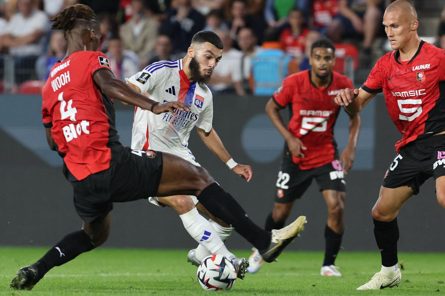 Ligue 1 : l???Olympique lyonnais balayé à Rennes ; Will Still démarre bien avec Lens
