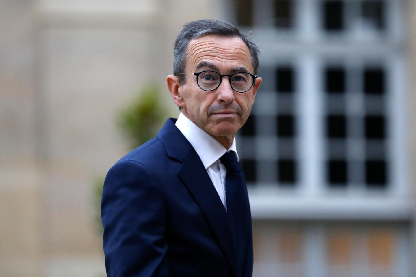 Bruno Retailleau dans « Le Monde », adoubé par Philippe de Villiers avant de s???affranchir de...