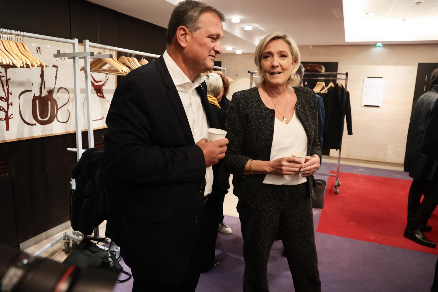 Assistants des eurodéputés FN : le procès d???un système organisé au service des finances du...