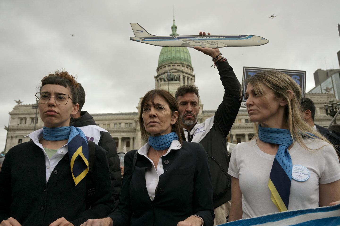 Argentine : la compagnie aérienne Aerolineas Argentinas, le symbole de l’entreprise à...