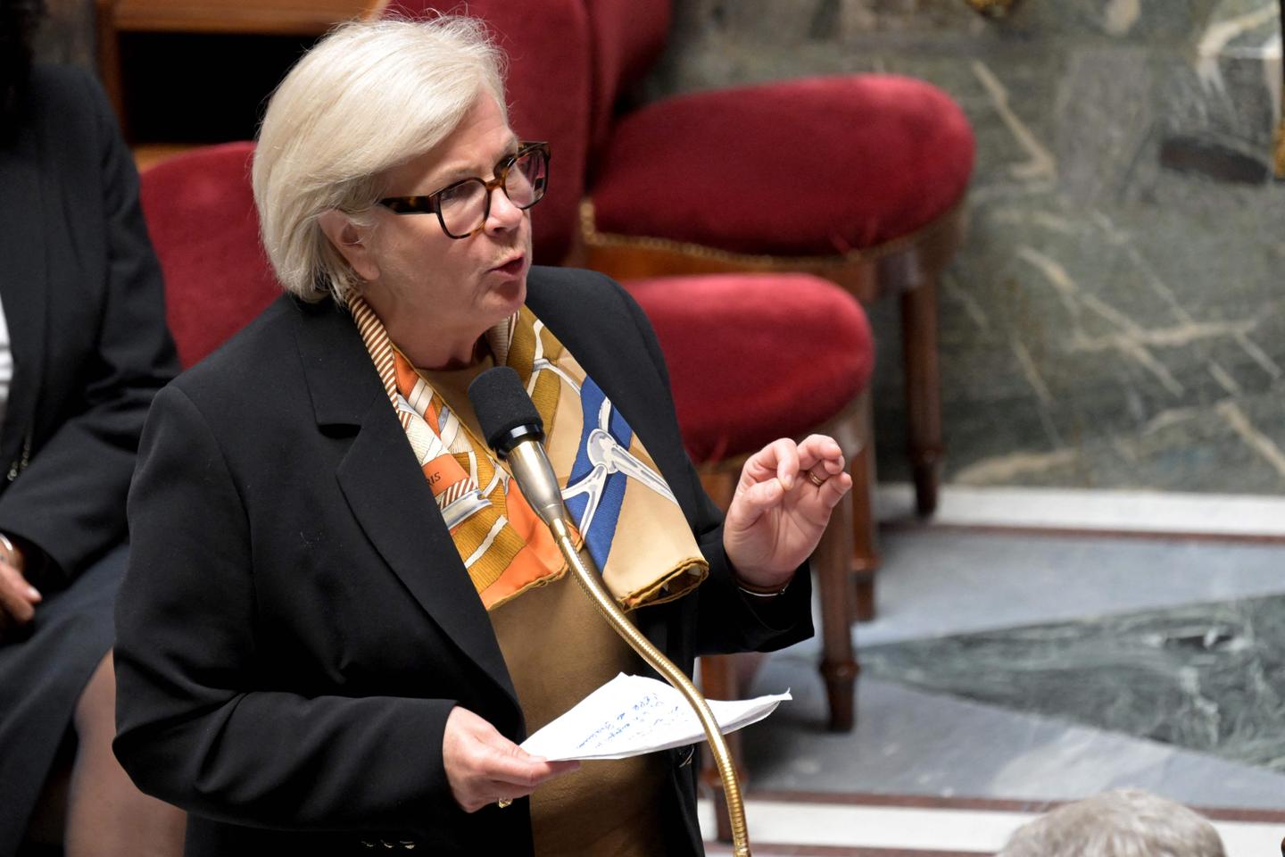 Impôts : « Il n’y aura pas de retour à la taxe d’habitation », assure la ministre...