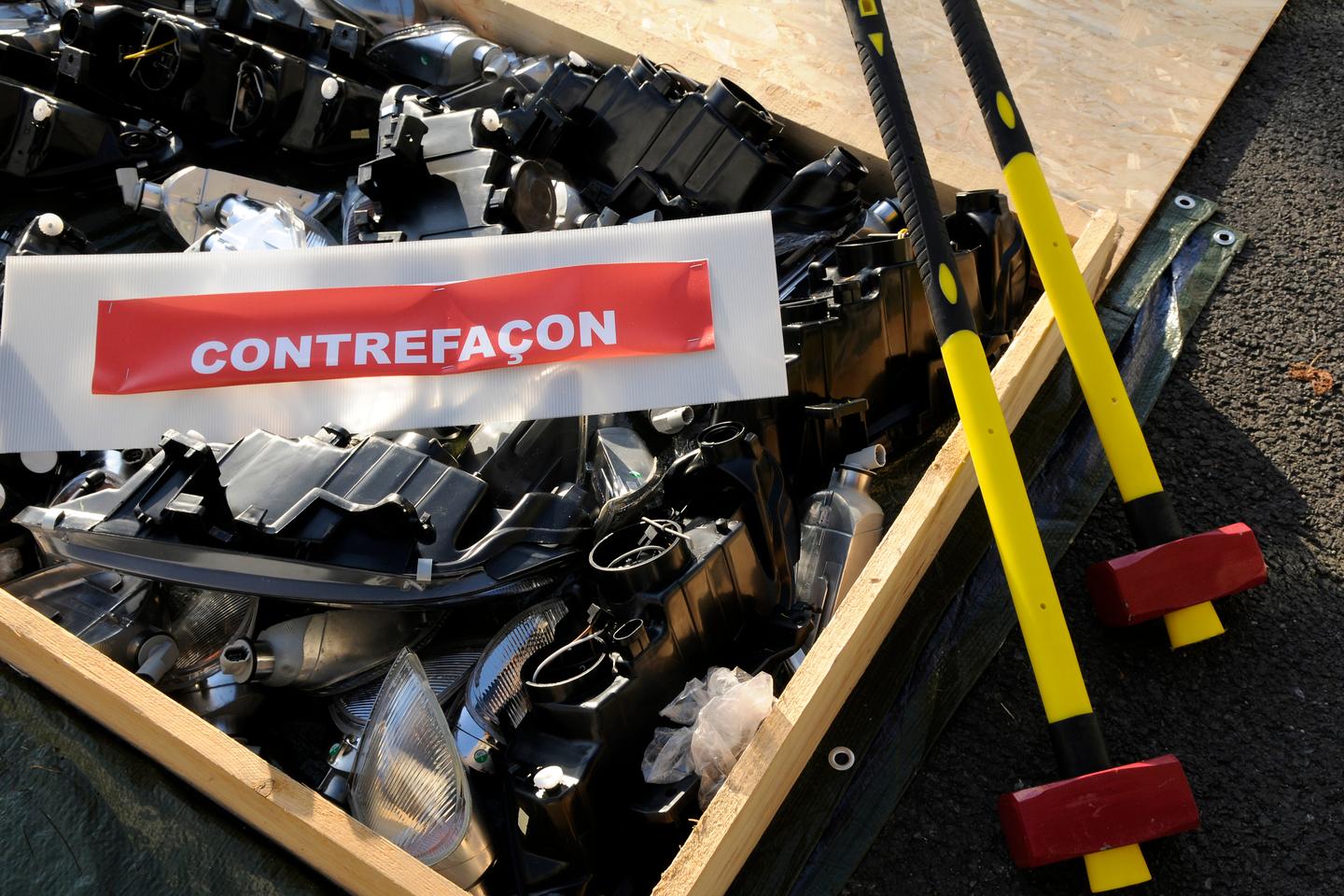Propriété intellectuelle : « La chaîne de valeur de la contrefaçon se trouve en dehors de...