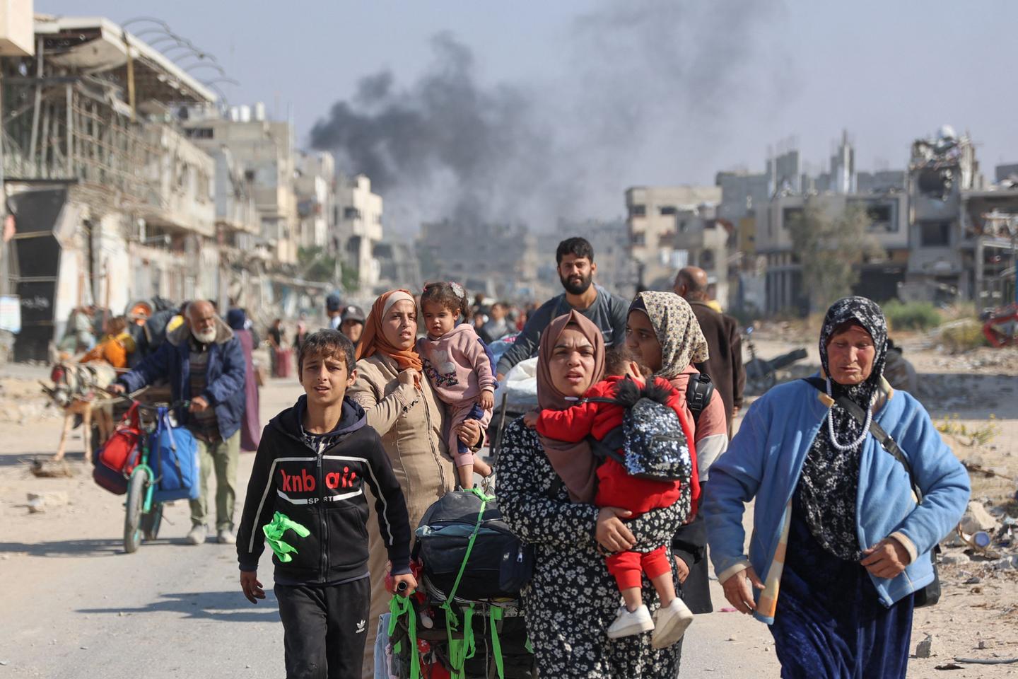 Guerre au Proche-Orient : « Se faire tuer en cherchant à fuir, ou mourir assiégé à domicile,...