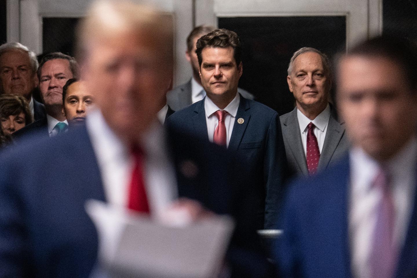 Etats-Unis : entre nominations controversées et visite polie à la Maison Blanche, le retour de...