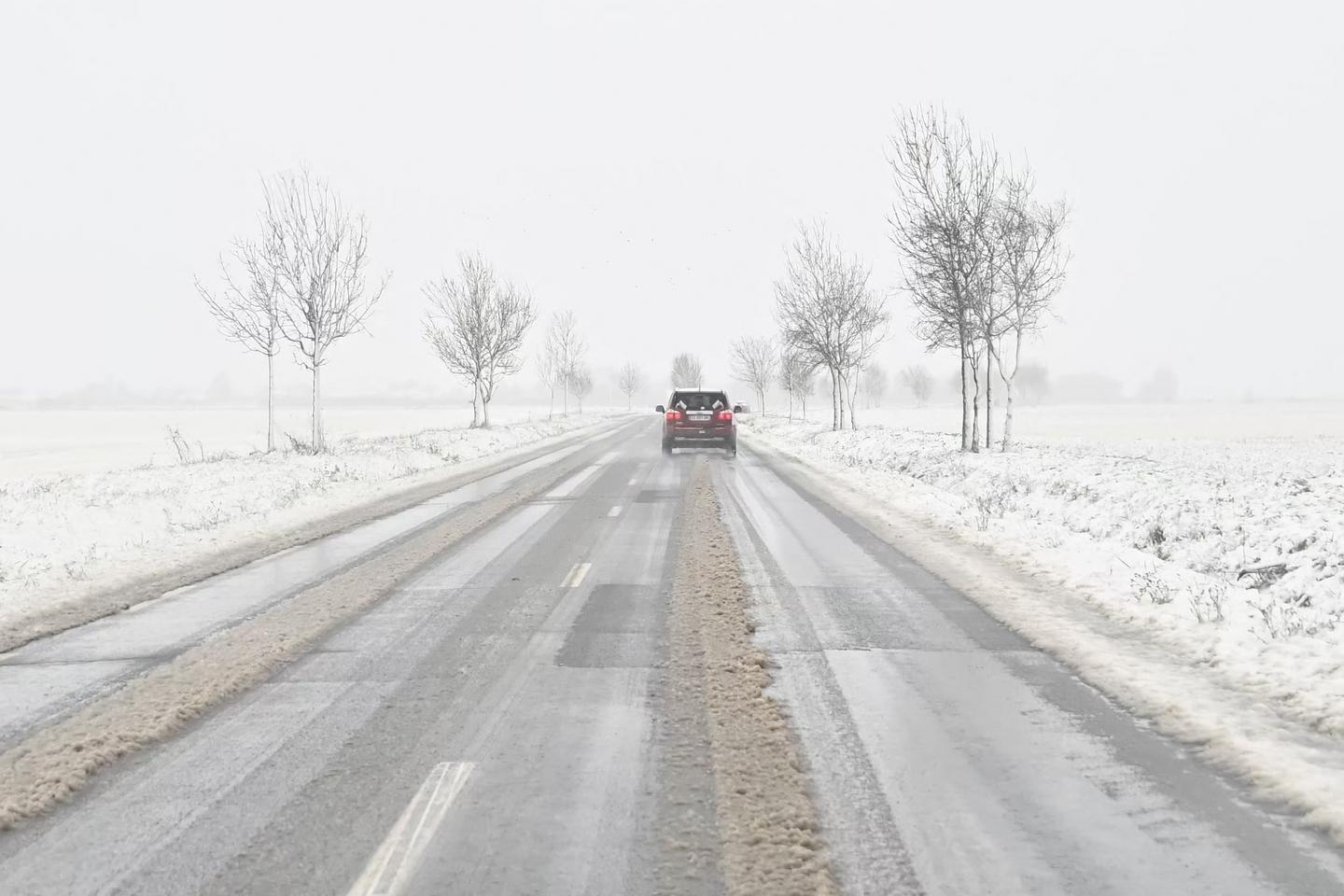 Neige et verglas : dix départements du Nord et de l’Est en vigilance orange en raison...