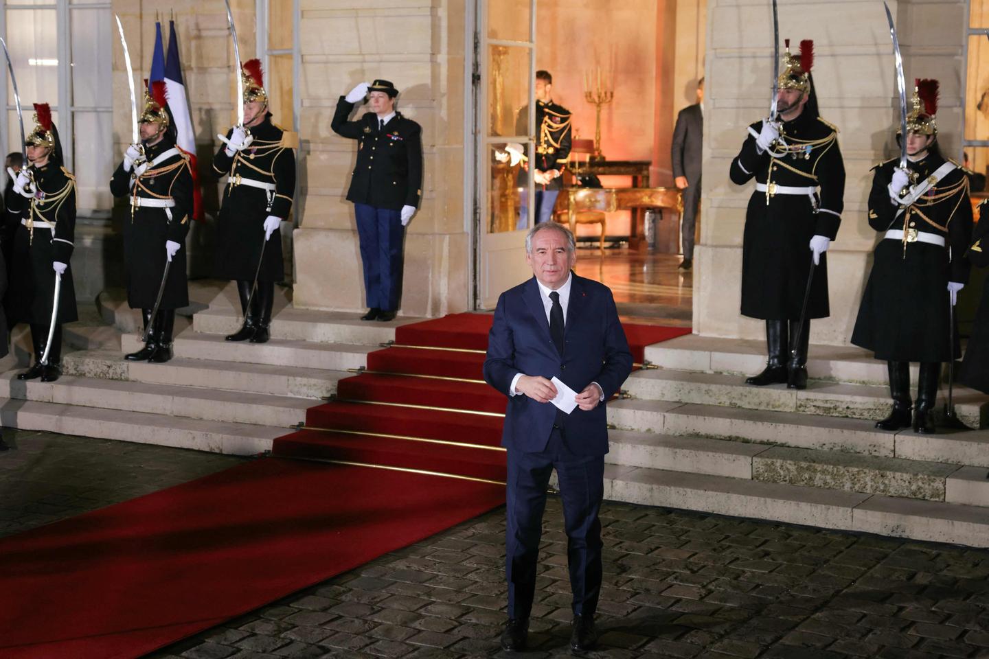 Martial Foucault, politiste : « C’est un gouvernement de coalition, et non pas de...
