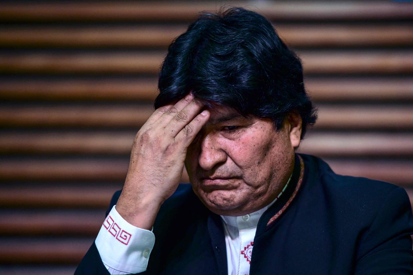 Bolivie : mandat d’arrêt contre Evo Morales pour « traite d’être humain à l’égard...