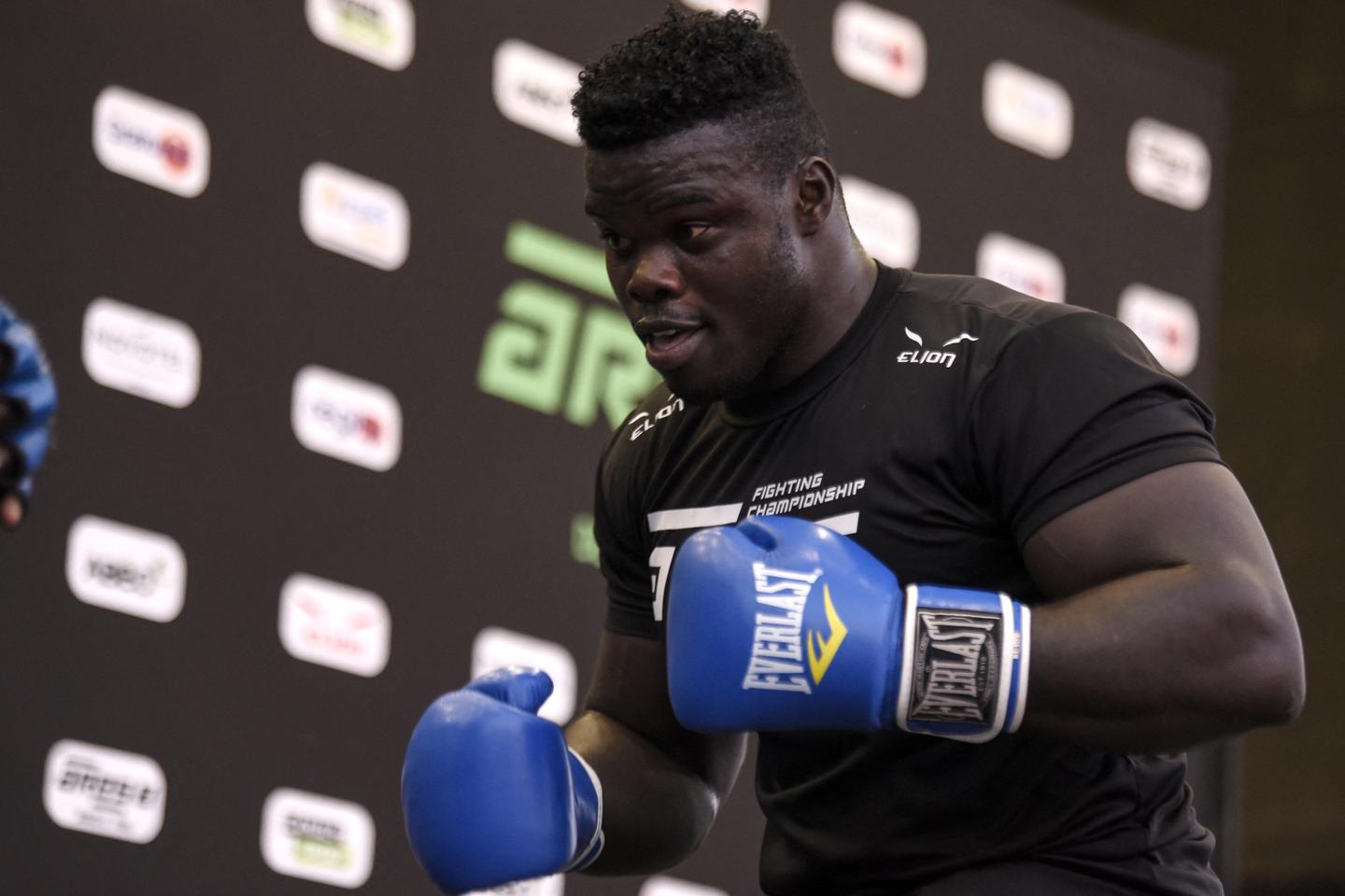 Sénégal : dans les traces de « Reug Reug », ces lutteurs qui veulent se mettre au MMA