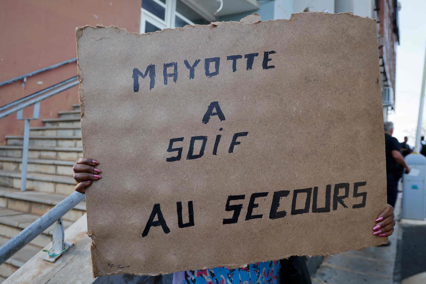 Cyclone Chido : « Il est temps que l’on reconnaisse aux “peuples ultramarins” leurs droits...