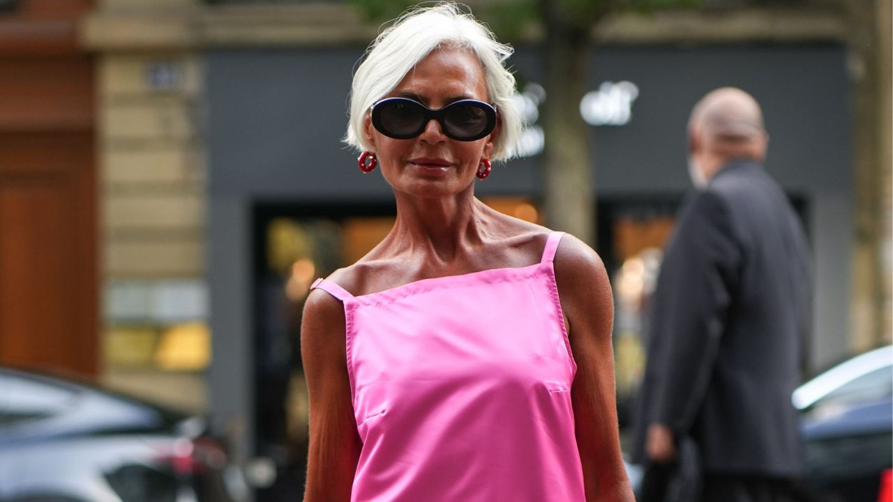 La robe en jean c'est fini : 6 robes rafraîchissantes à adopter pour moderniser sa garde-robe...