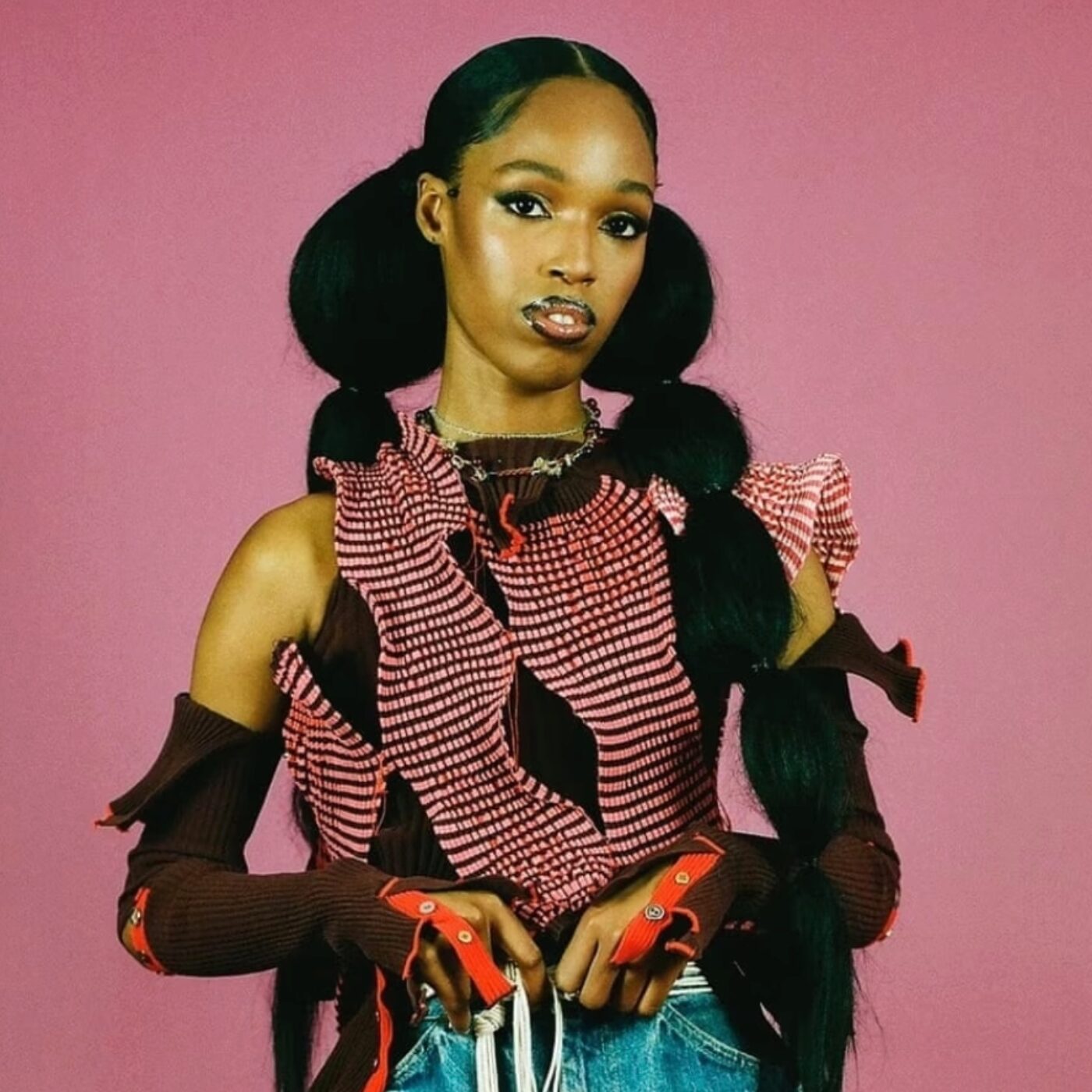 Lundi Nouveautés : John Glacier, Becky & The Birds, Major Lazer, FLO, Pa Salieu, Sofie Royer et...