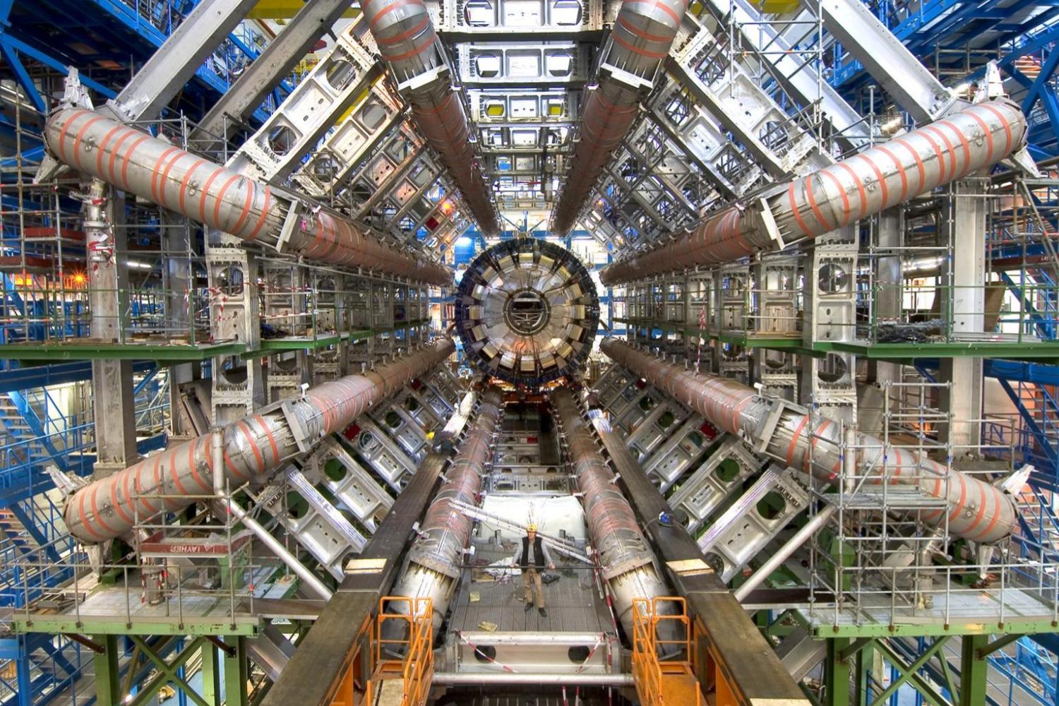 CERN : malgré la polémique, l’ accélérateur de particules géant à 15 milliards est “en...