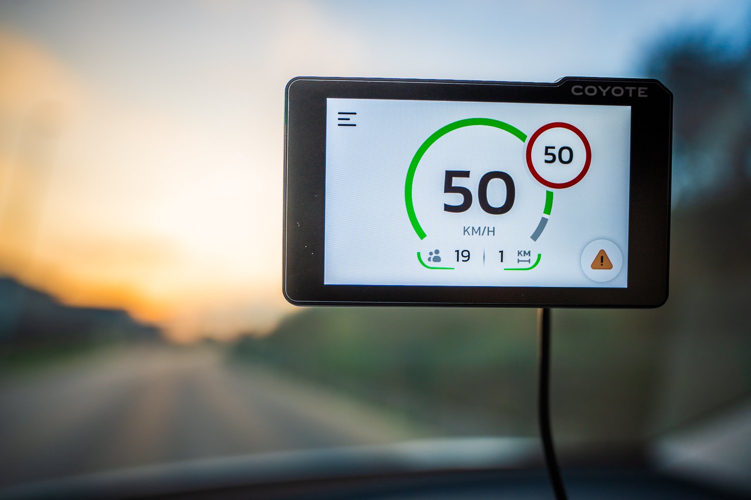 Nous avons testé 4 mois avec le Coyote Max : un avertisseur qui fait bien plus que BipBip
