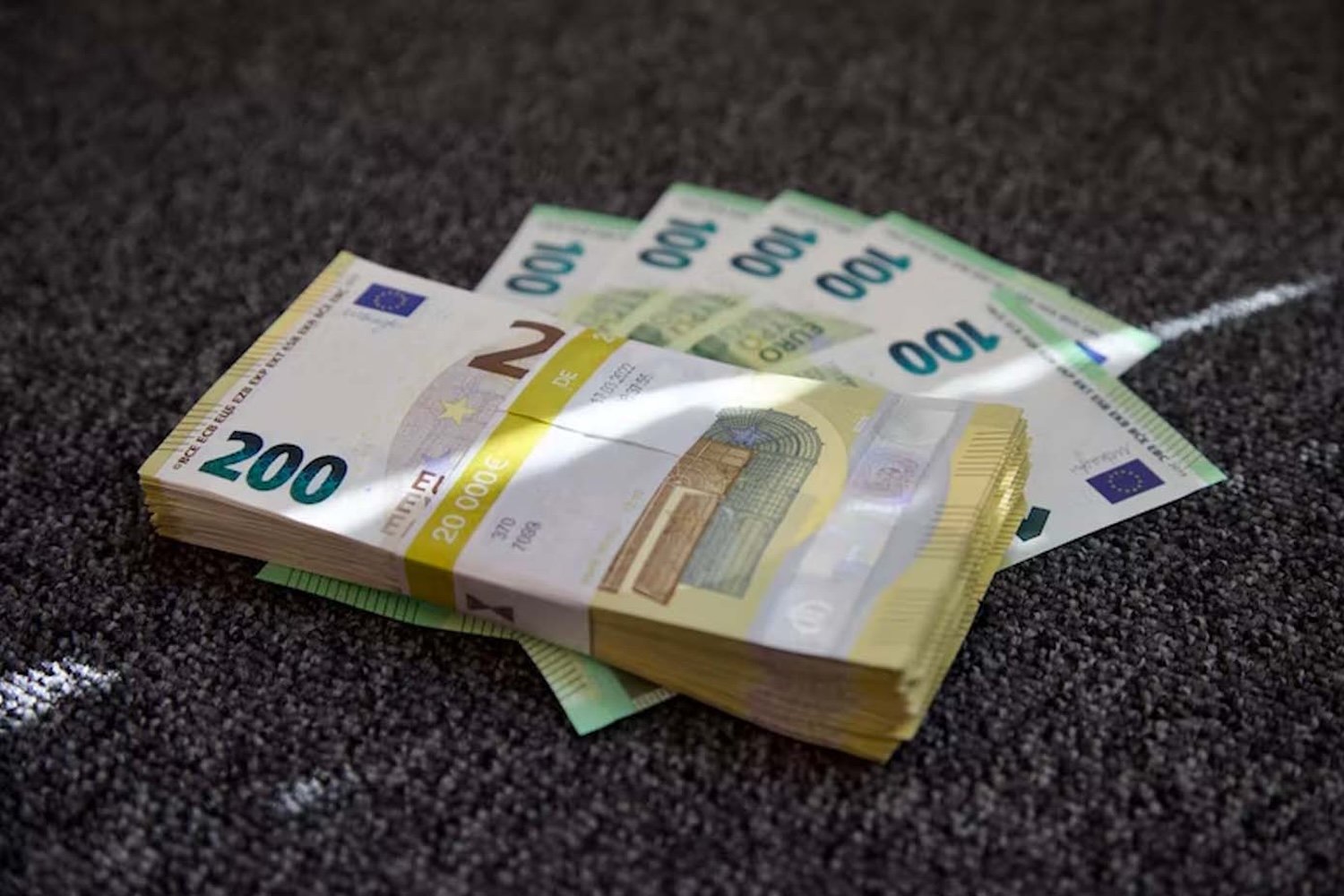 La concurrence est KO, Fortuneo vient de sortir un bonus FOU et gratuit   