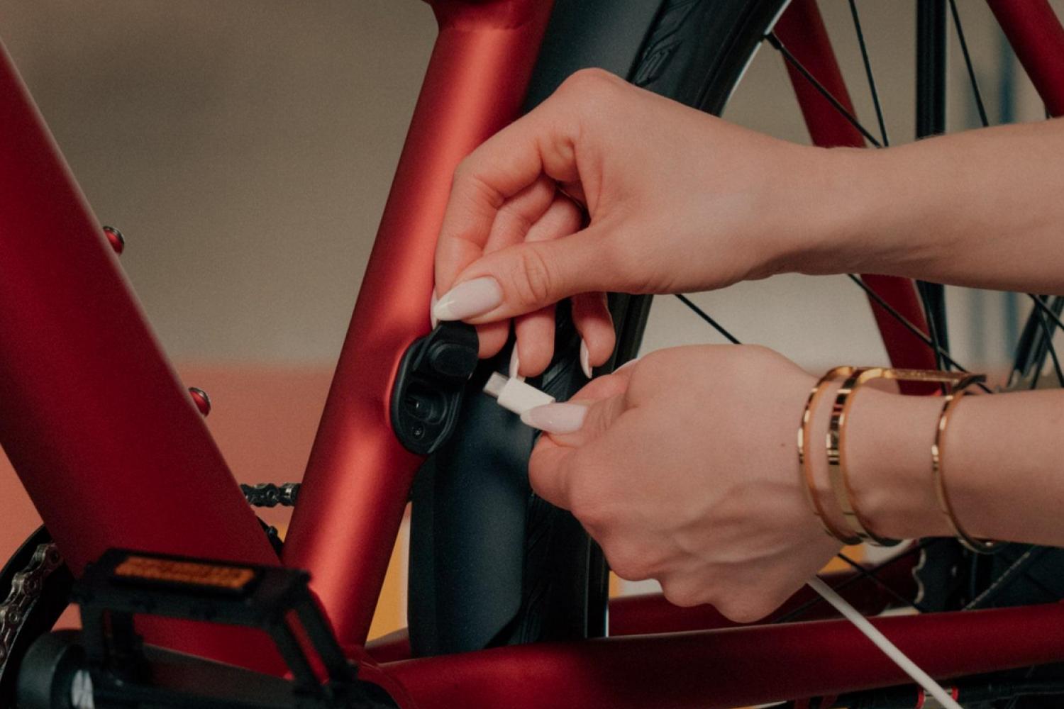 Ampler Nova : le premier vélo électrique avec recharge USB-C est là !