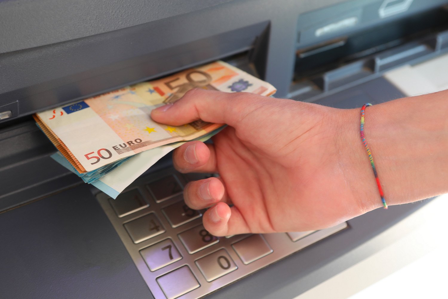 Oubliez les autres banques, Fortuneo offre 250€ cash et une Gold gratuite
