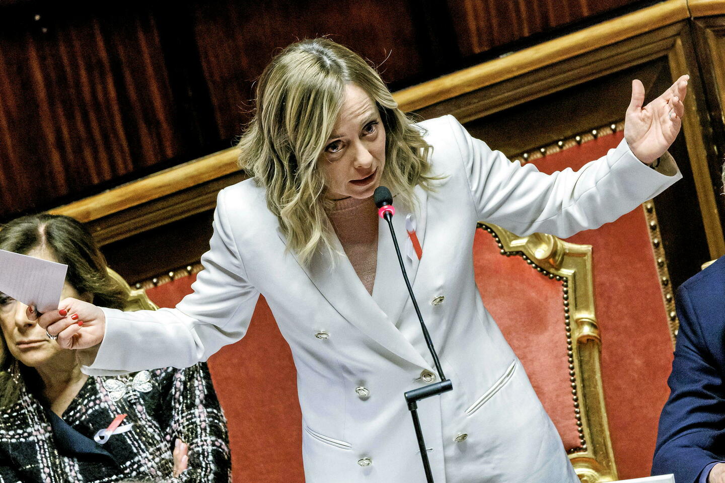 Italie : Giorgia Meloni sommée d???agir après un énième féminicide