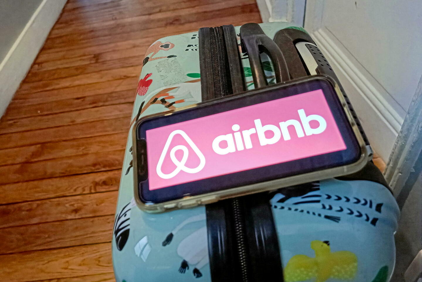 Location : Airbnb et sa « niche fiscale » dans le viseur des députés