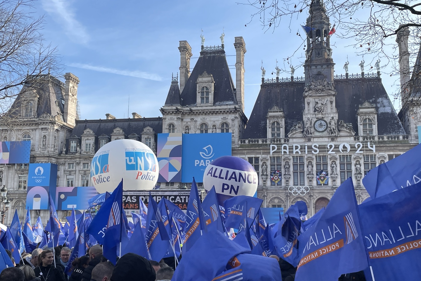« Concrètement, comment on fait ? » : les policiers inquiets avant les JO de Paris