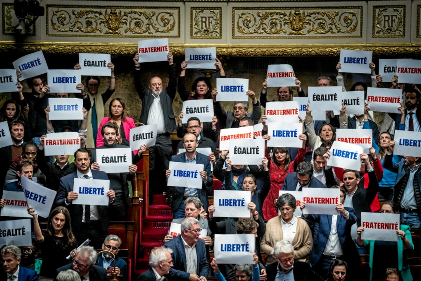 Pourquoi la gauche refuse-t-elle de réguler l???immigration ?