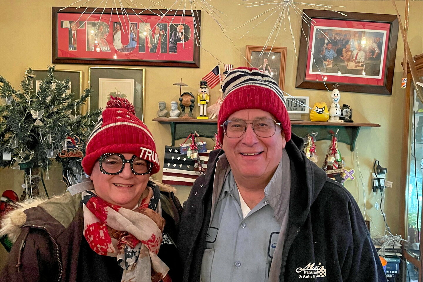 Dans l???Iowa, bloquée par la neige chez Steve et Jodie, fans de Trump