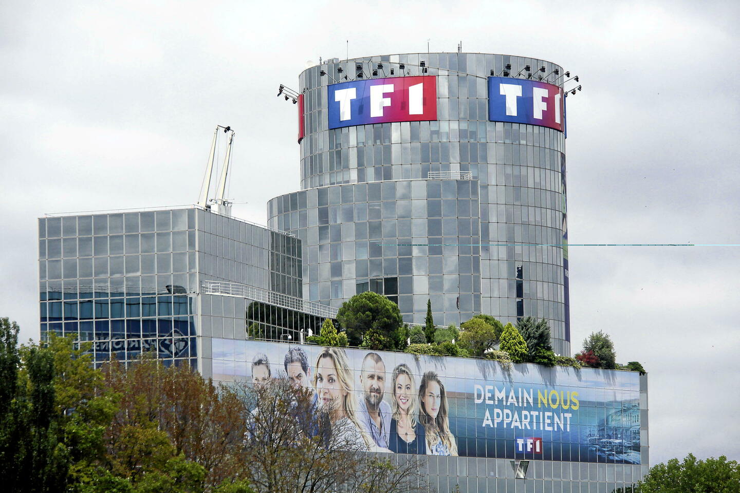 Pourquoi TF1 déclare la guerre à France Télévisions