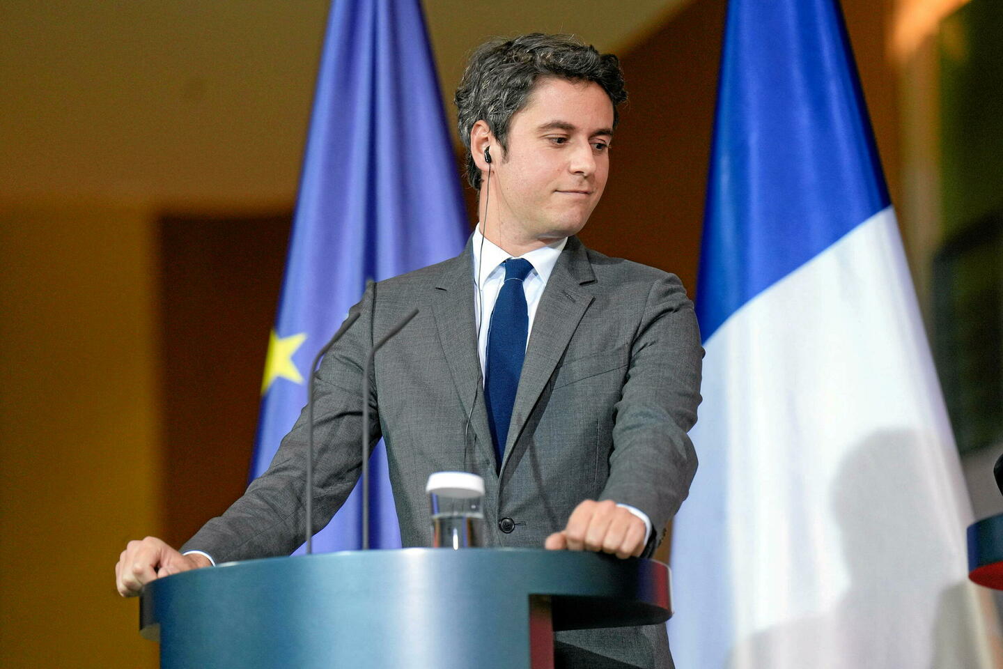 Remaniement : la double victoire de Gabriel Attal