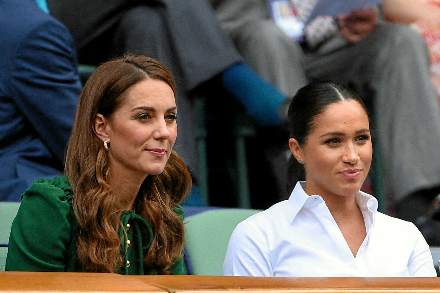 Charles III, Harry, Meghan??? Les croustillantes anecdotes de la doyenne des « royal watchers »