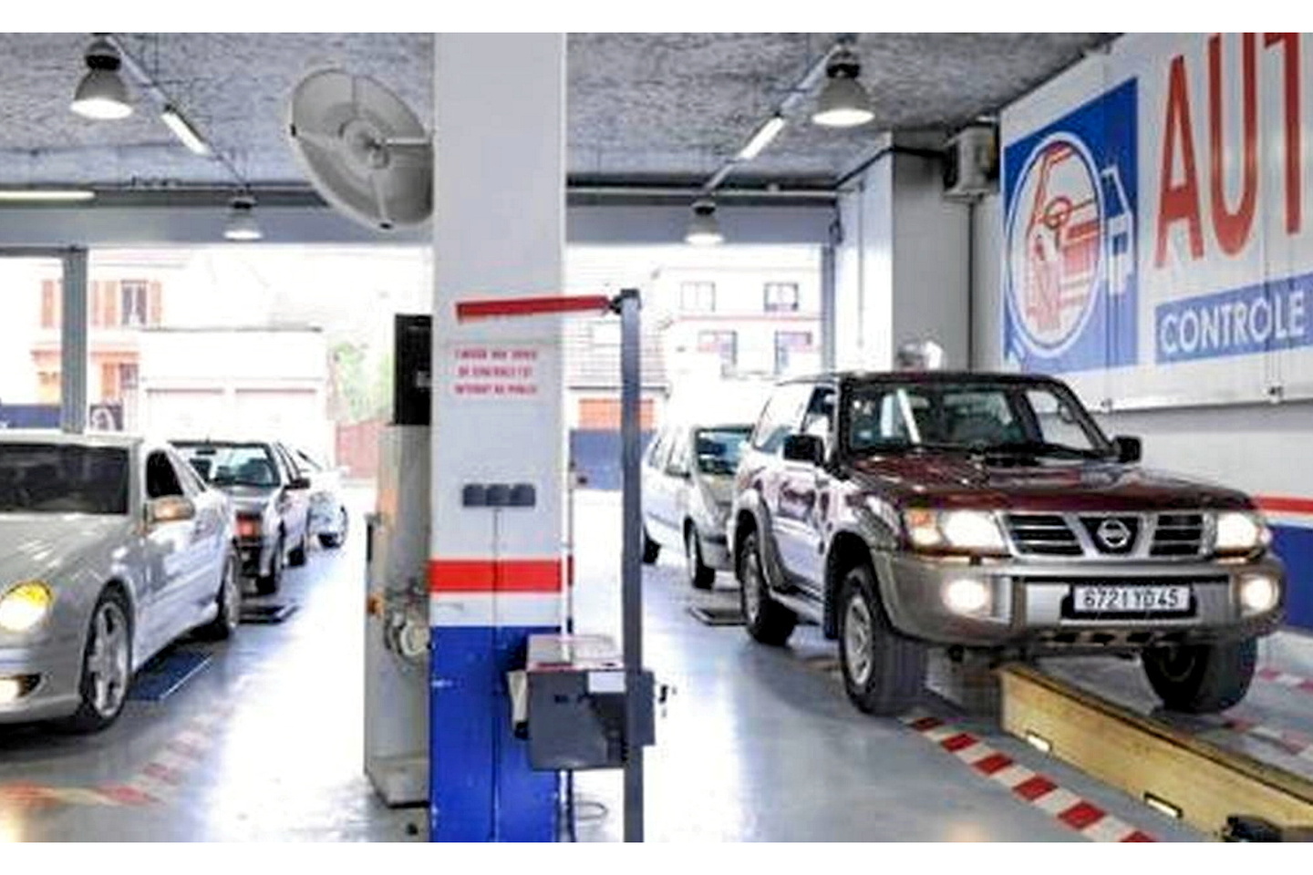 L???automobile française s???enfonce dans le grand âge
