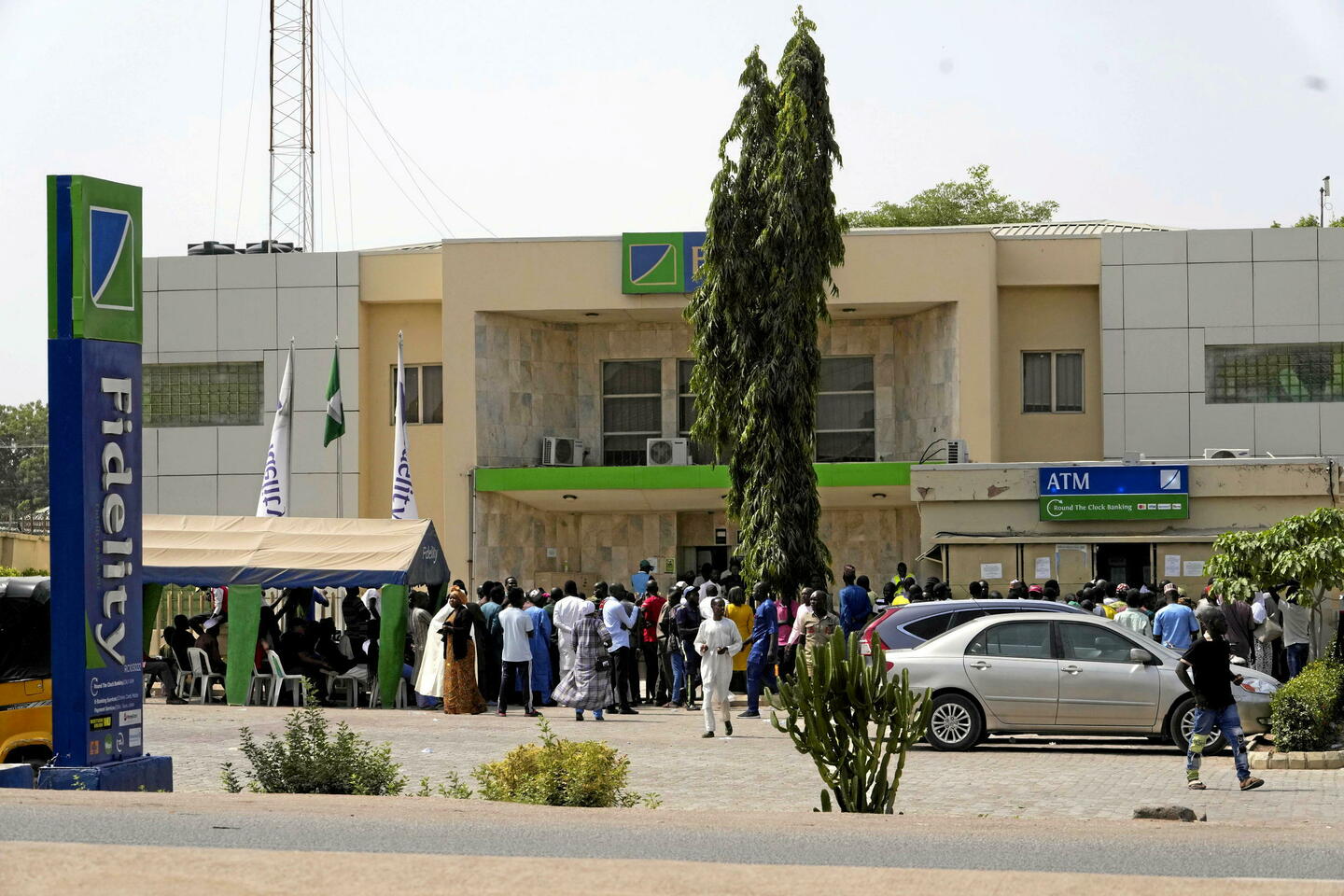 Afrique : pourquoi les banques françaises accélèrent leur départ