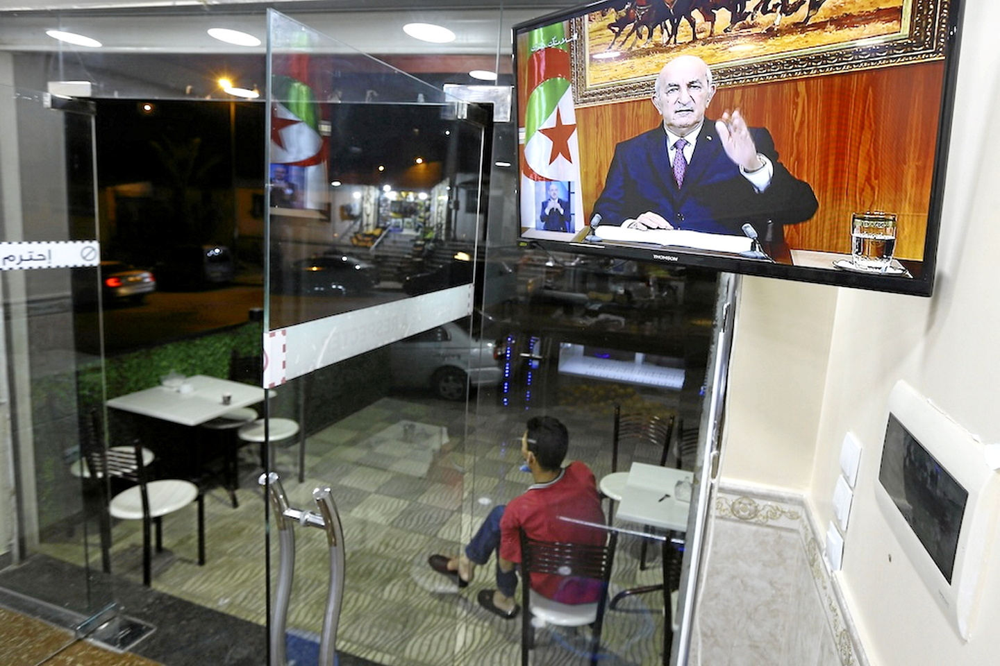 Algérie : la « boîte noire présidentielle » désarçonne la classe politique