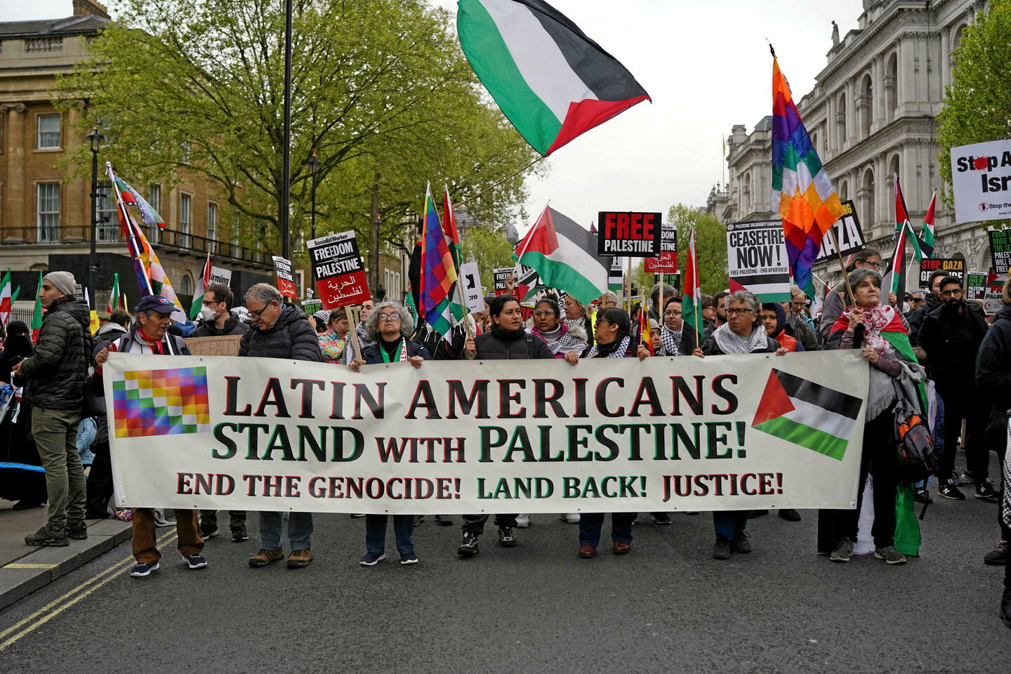 Monde arabe : « ?? bas l???Occident, mais il doit libérer la Palestine »