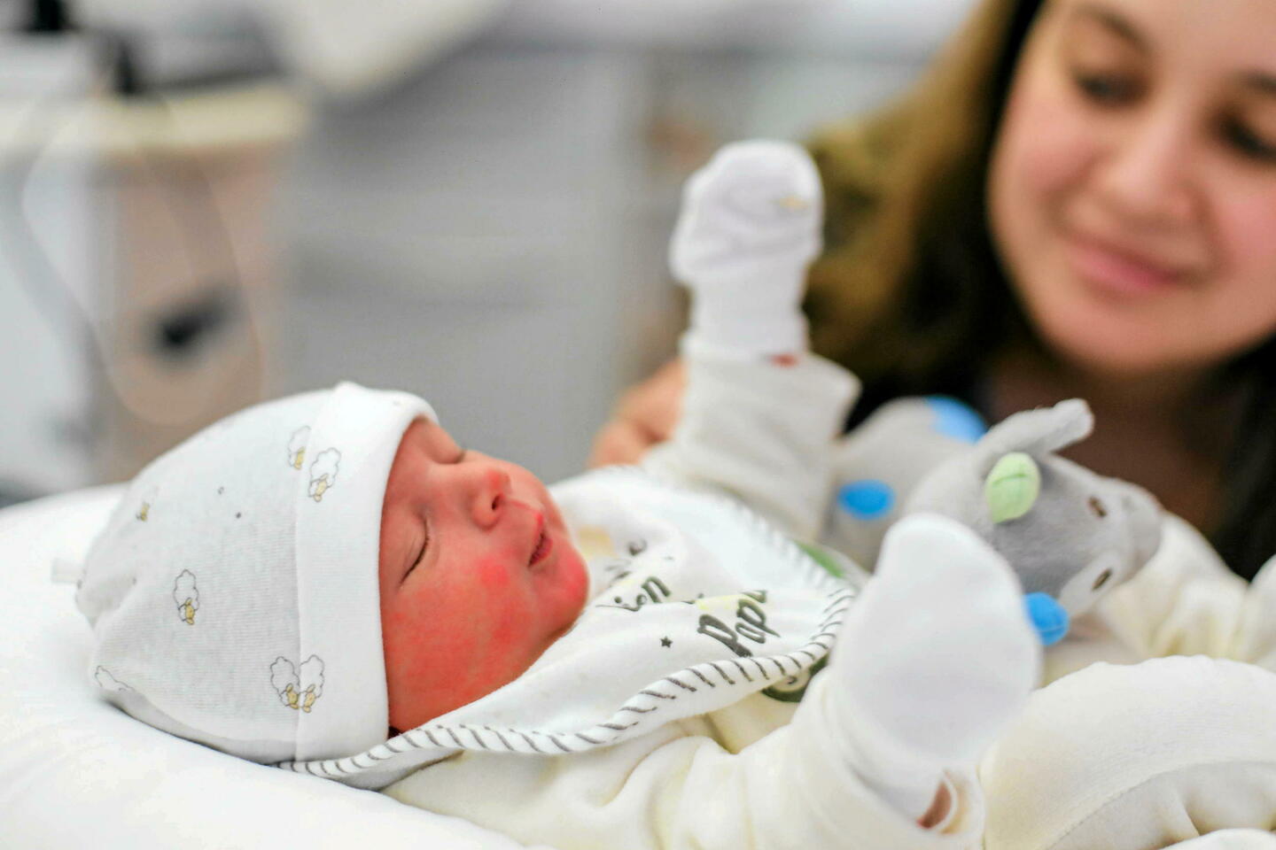Parentalité : les contours du futur « congé de naissance »