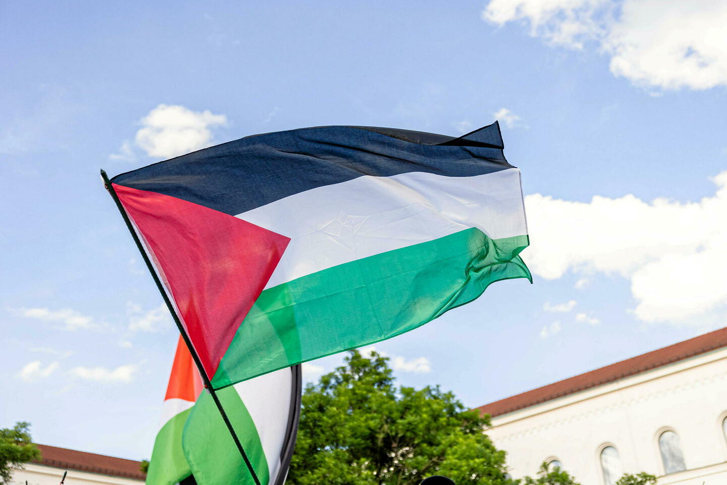 Paris : des étudiants propalestiniens qui occupaient l???ENS évacués par la police